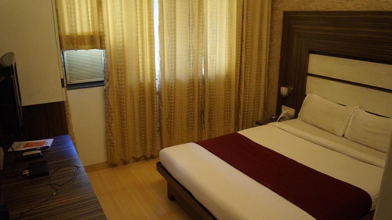 Hotel Khandesh Residency Panvel Extérieur photo